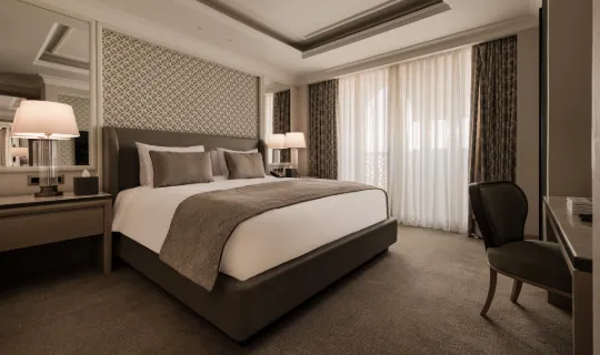 Interior of the Deulux King and Twin Room at Giza Palace